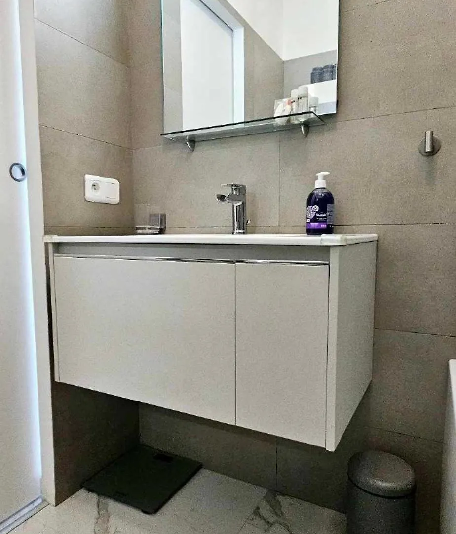 Апартаменты Top Floor With Sea View, Clim And Veranda Ницца