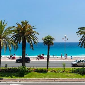 Beautiful By The Sea Front Apartment