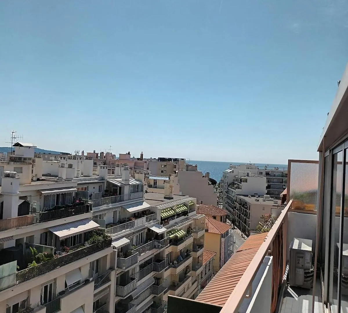Top Floor With Sea View, Clim And Veranda Nice 0*,