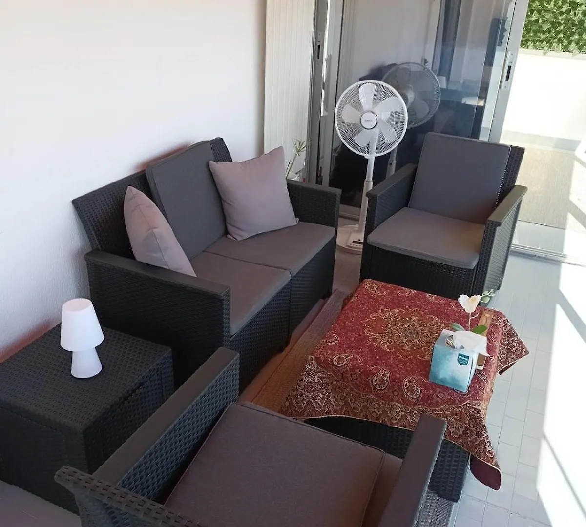 Top Floor With Sea View, Clim And Veranda Nice France