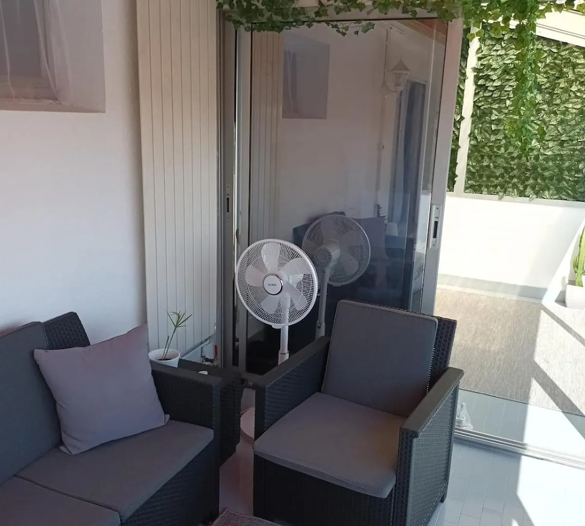 Top Floor With Sea View, Clim And Veranda Nice 0*,  France
