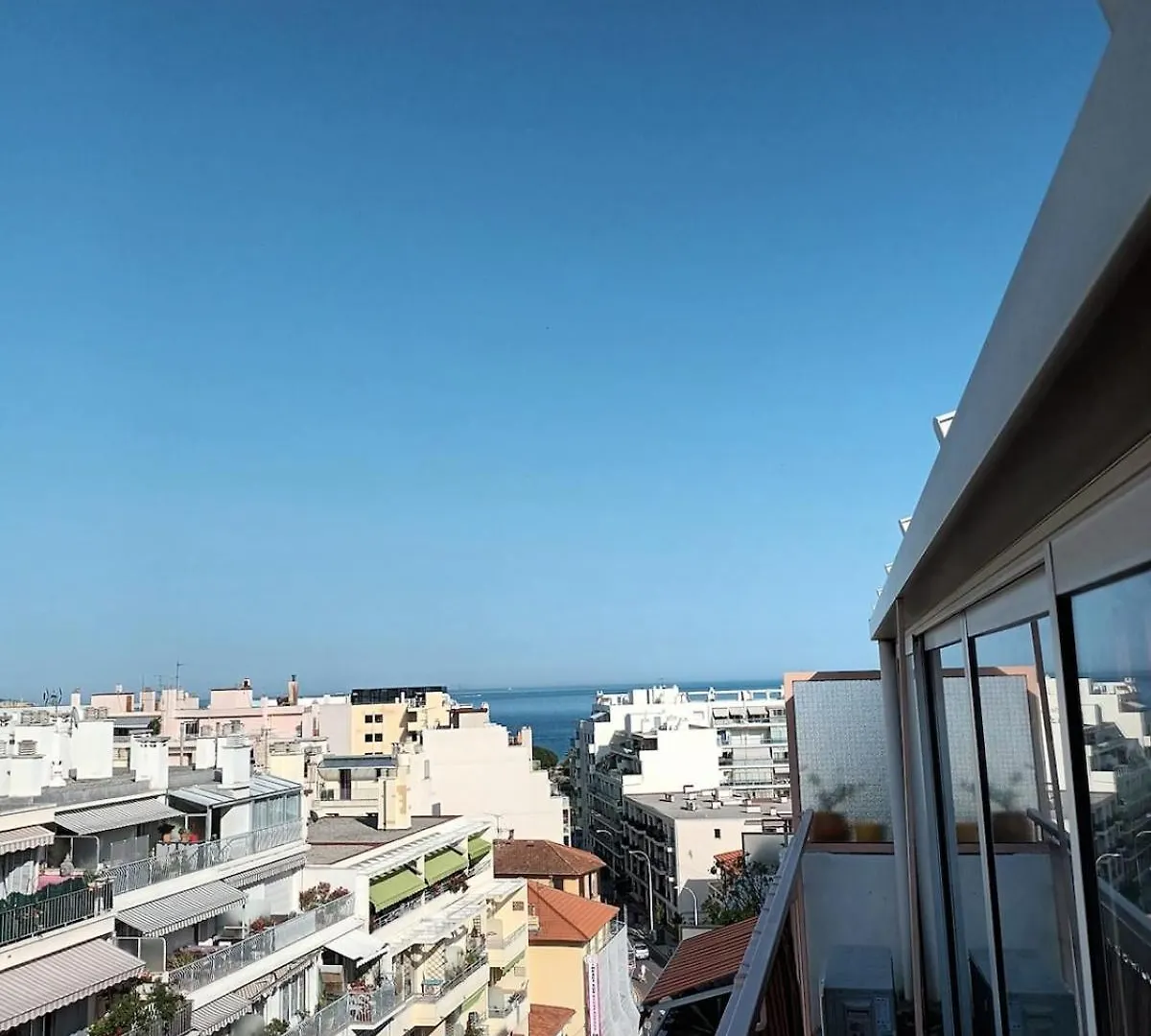 Top Floor With Sea View, Clim And Veranda Nice 0*,  France