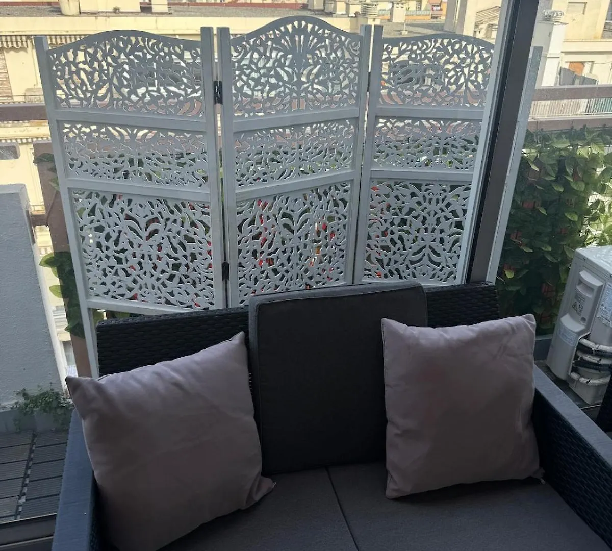 Top Floor With Sea View, Clim And Veranda Nice