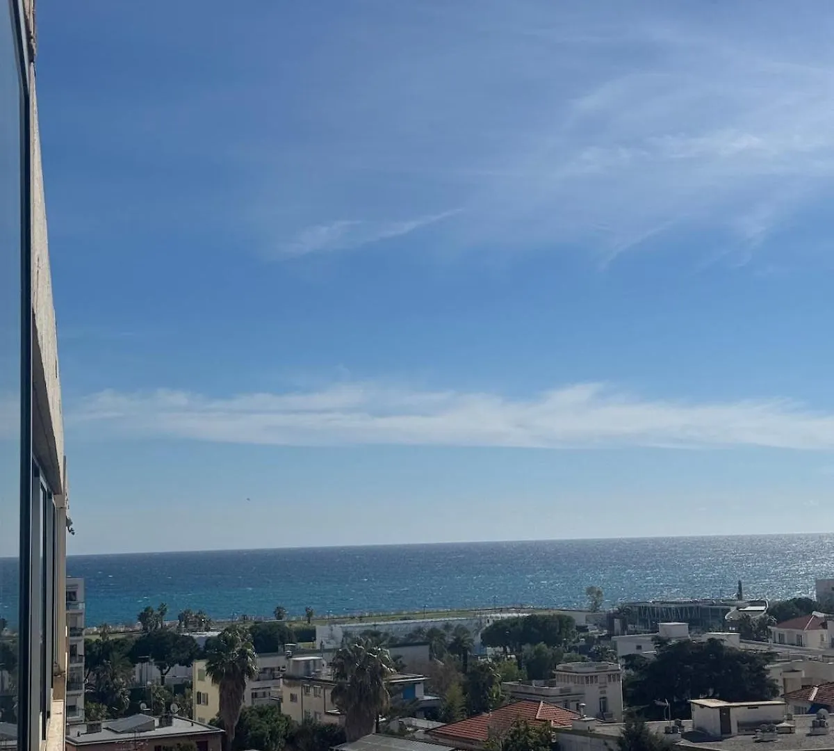 Top Floor With Sea View, Clim And Veranda Nice