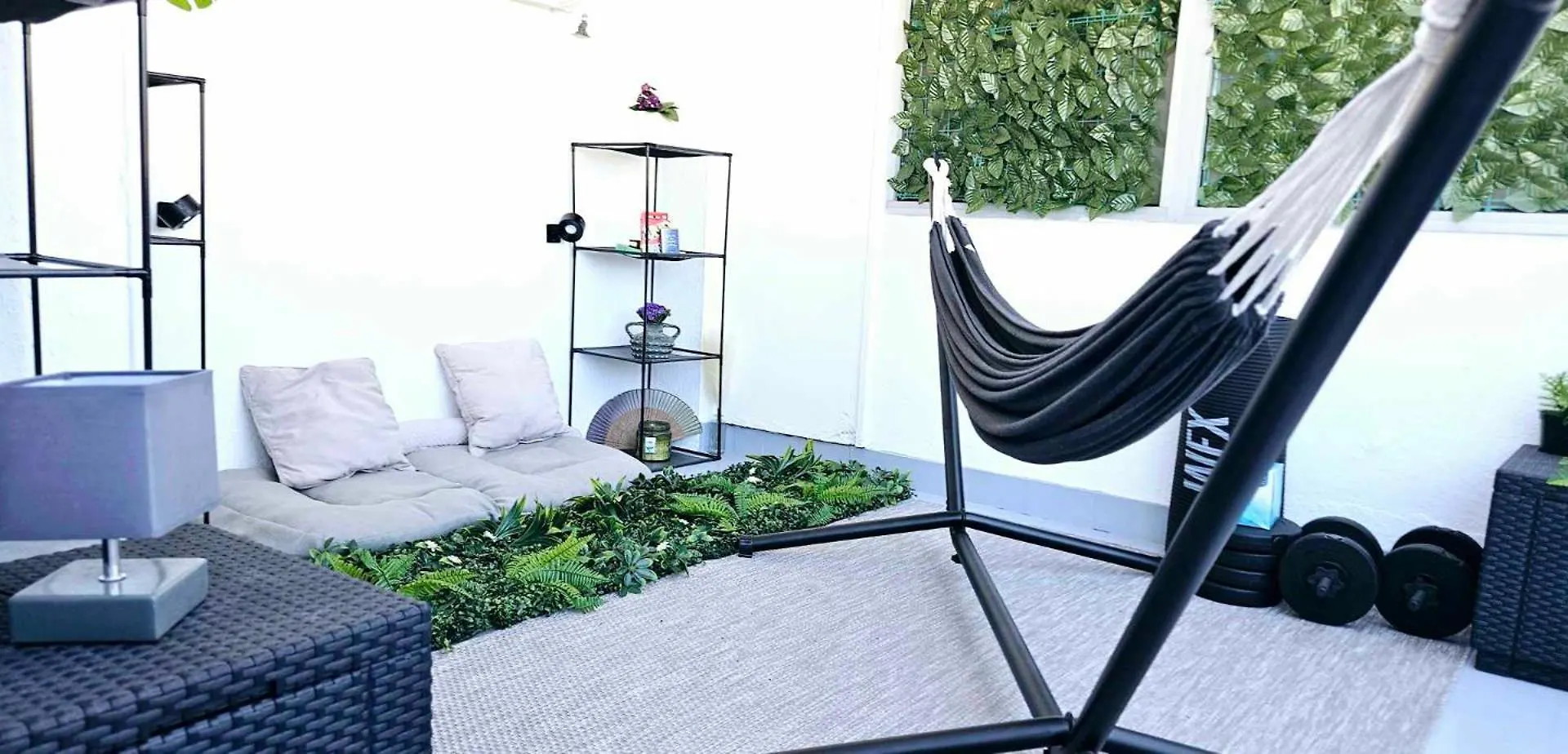 Apartment Top Floor With Sea View, Clim And Veranda Nice
